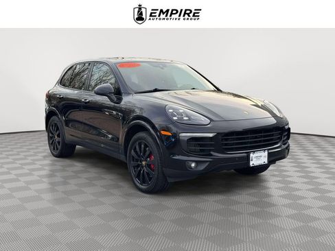 Used 2016 Porsche Cayenne S w/ Premium Plus Package image 1
