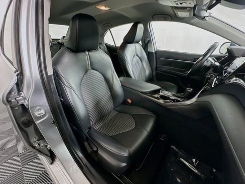 Used 2023 Toyota Camry SE image 28