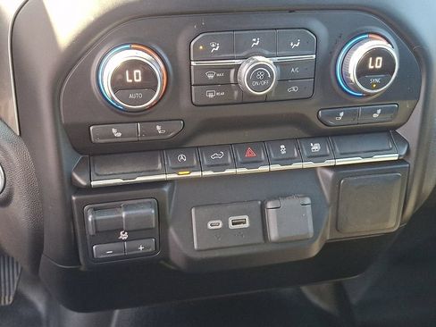 Used 2020 Chevrolet Silverado 1500 LT w/ All-Star Edition AWD/4WD image 15