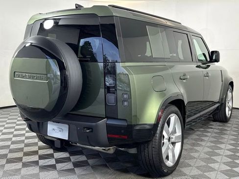 New 2026 Land Rover Defender 110 X-Dynamic SE image 8