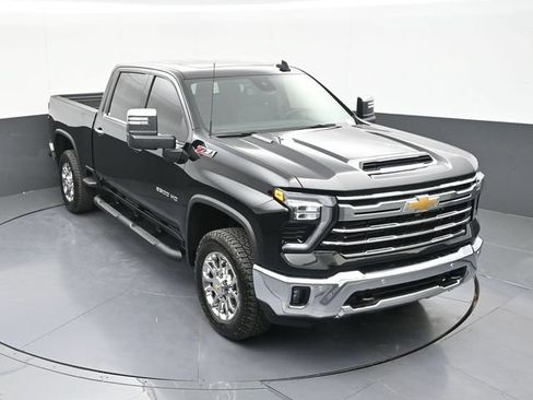 New 2026 Chevrolet Silverado 2500 LTZ w/ LTZ Convenience Package AWD/4WD image 64