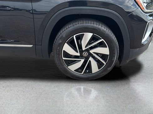 Used 2025 Volkswagen Atlas SEL AWD/4WD image 9