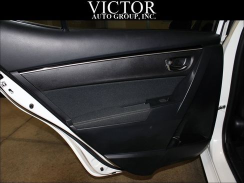 Used 2017 Toyota Corolla LE FWD image 24