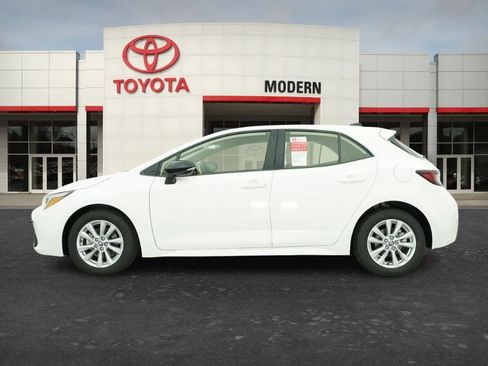 New 2026 Toyota Corolla SE FWD image 13