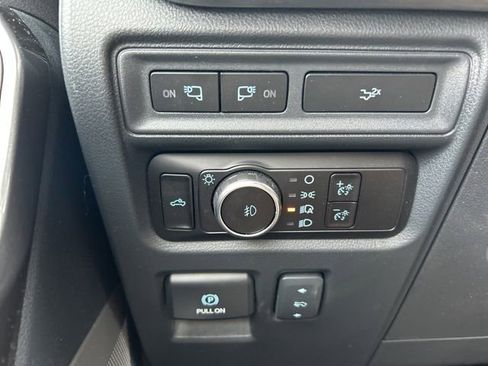 Used 2023 Ford F150 Lariat w/ Equipment Group 502A High AWD/4WD image 19