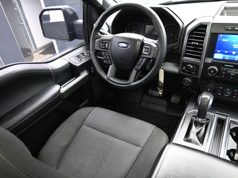 Used 2020 Ford F150 XLT w/ Equipment Group 302A Luxury AWD/4WD image 24