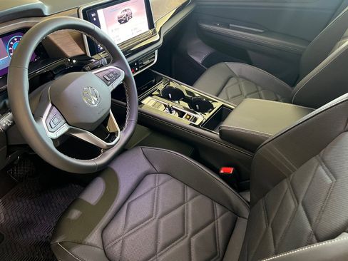 New 2026 Volkswagen Atlas SE AWD/4WD image 10