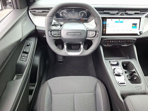 New 2026 Jeep Cherokee Laredo image 8