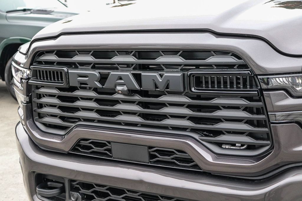 New 2026 RAM 3500 Big Horn AWD/4WD image 6