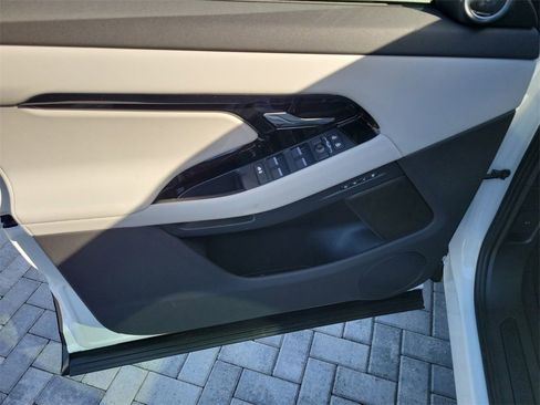 New 2026 Land Rover Range Rover Evoque S image 23