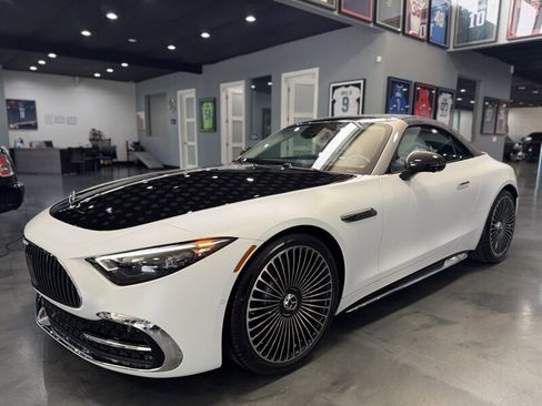 Used 2026 Mercedes-Benz Maybach SL 680 image 1