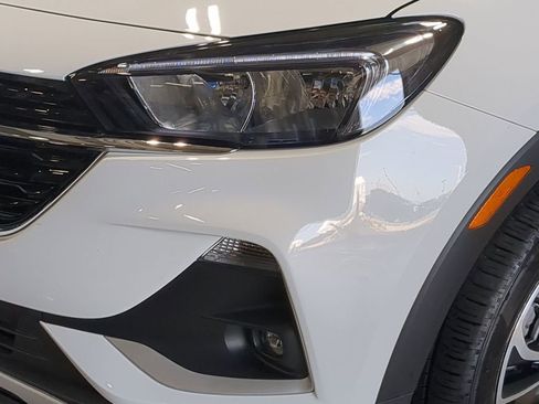 Used 2023 Buick Encore GX Select image 11