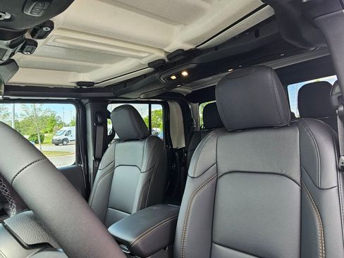 New 2026 Jeep Gladiator Sport image 20