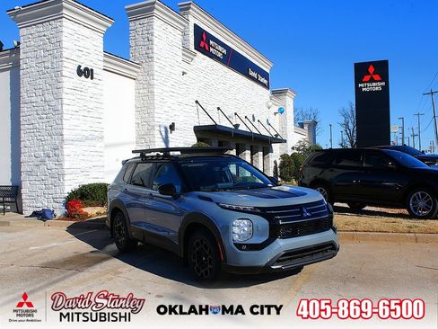 New 2026 Mitsubishi Outlander Trail Edition image 1