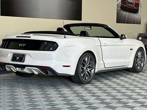 Used 2017 Ford Mustang GT Premium w/ Equipment Group 401A RWD image 4