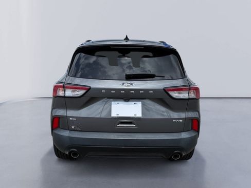 Used 2021 Ford Escape SE w/ SE Sport Appearance Package AWD/4WD image 4