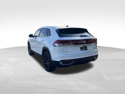 New 2026 Volkswagen Atlas Cross Sport SE FWD image 3
