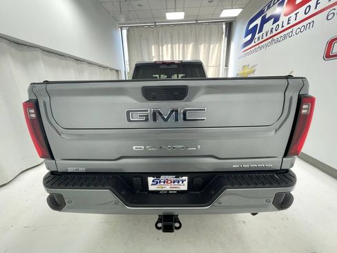 New 2026 GMC Sierra 2500 Denali Ultimate AWD/4WD image 6