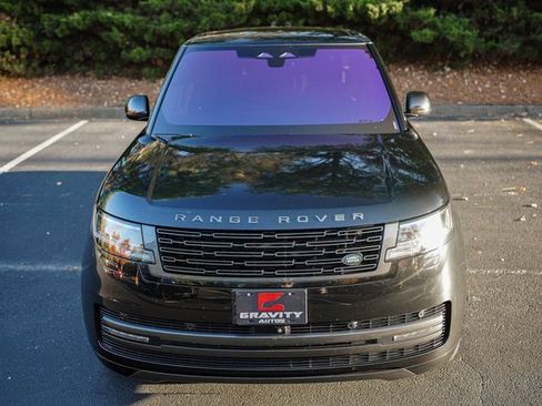Used 2023 Land Rover Range Rover Long Wheelbase SE image 17