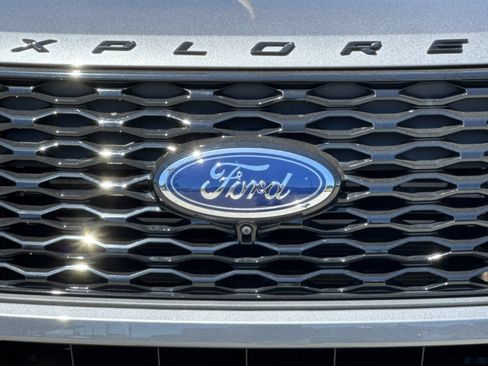 Used 2022 Ford Explorer ST w/ Equipment Group 401A AWD/4WD image 38