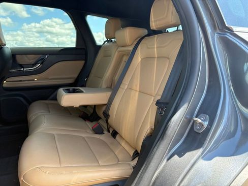 Used 2022 Lincoln Corsair Reserve w/ Luxury Package FWD image 13