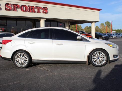Used 2016 Ford Focus Titanium w/ Exterior Protection Package image 3