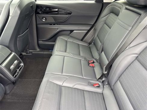 New 2026 Lincoln Nautilus Reserve w/ Jet Appearance Package image 18