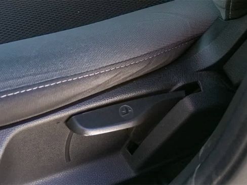 Used 2012 Ford Focus SE image 20