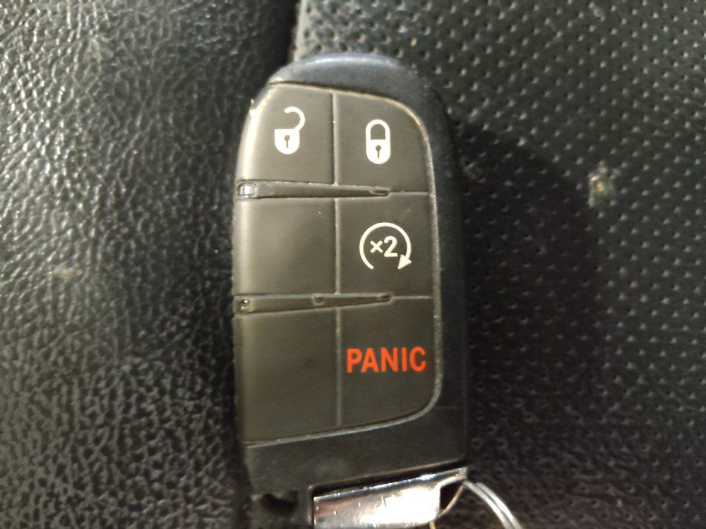 Used 2020 Jeep Compass Limited AWD/4WD image 32