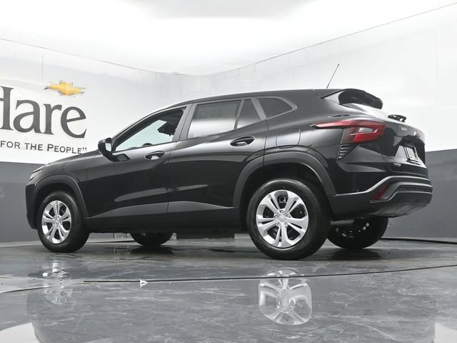 New 2026 Chevrolet Trax LS FWD image 33