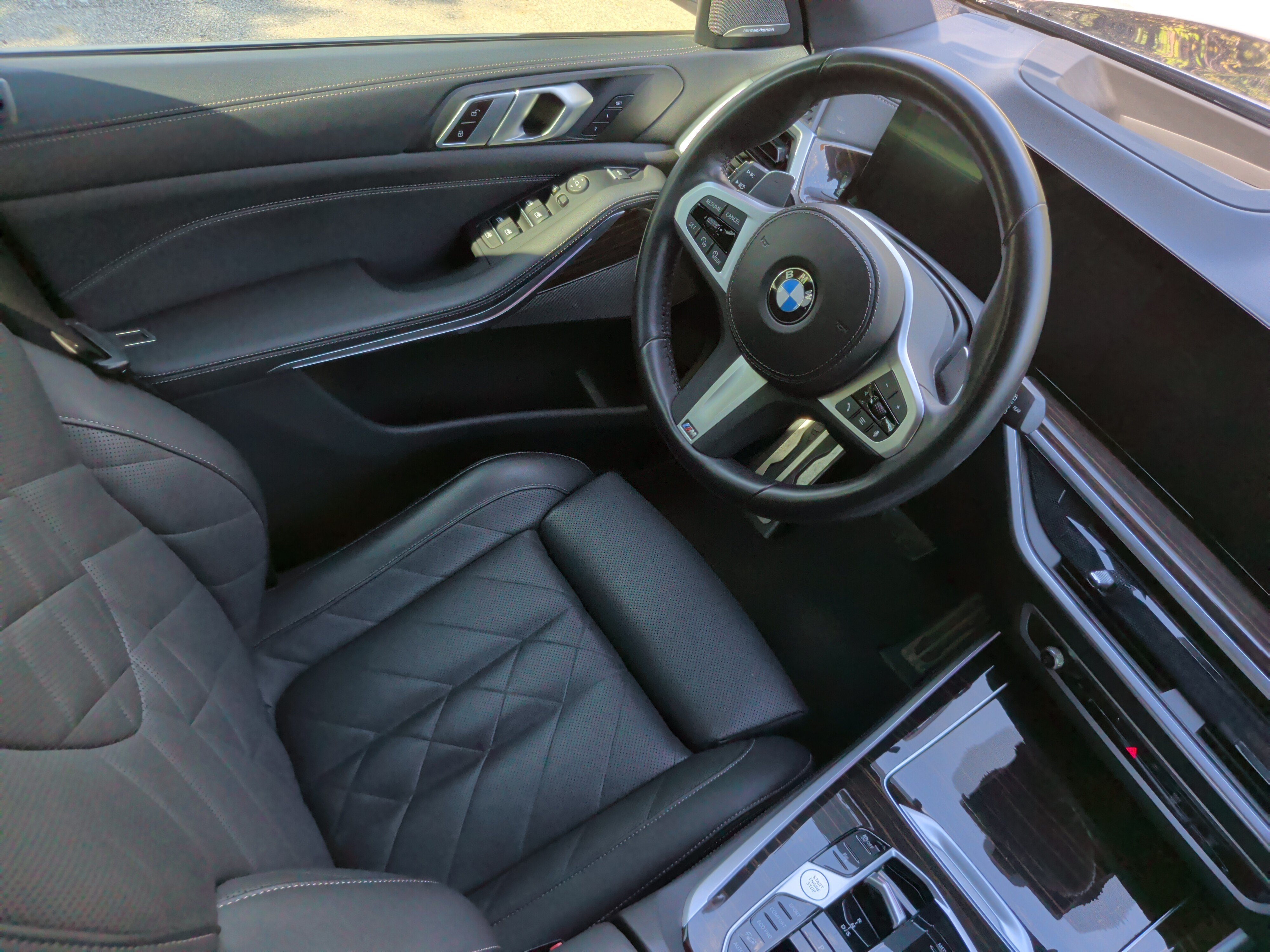 Used 2024 BMW X5 xDrive40i w/ M Sport Package AWD/4WD image 34