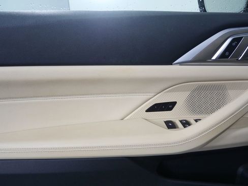 Certified 2024 BMW 430i Convertible w/ Convenience Package image 9