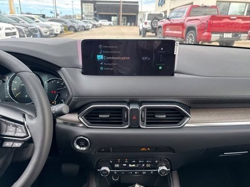 New 2025 MAZDA CX-5 Signature image 30