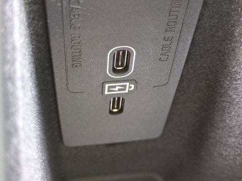 New 2026 Volvo XC60 B5 Plus w/ Protection Package Premier image 21