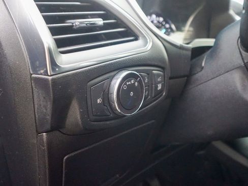 Used 2019 Ford Edge Titanium w/ Equipment Group 301A image 23