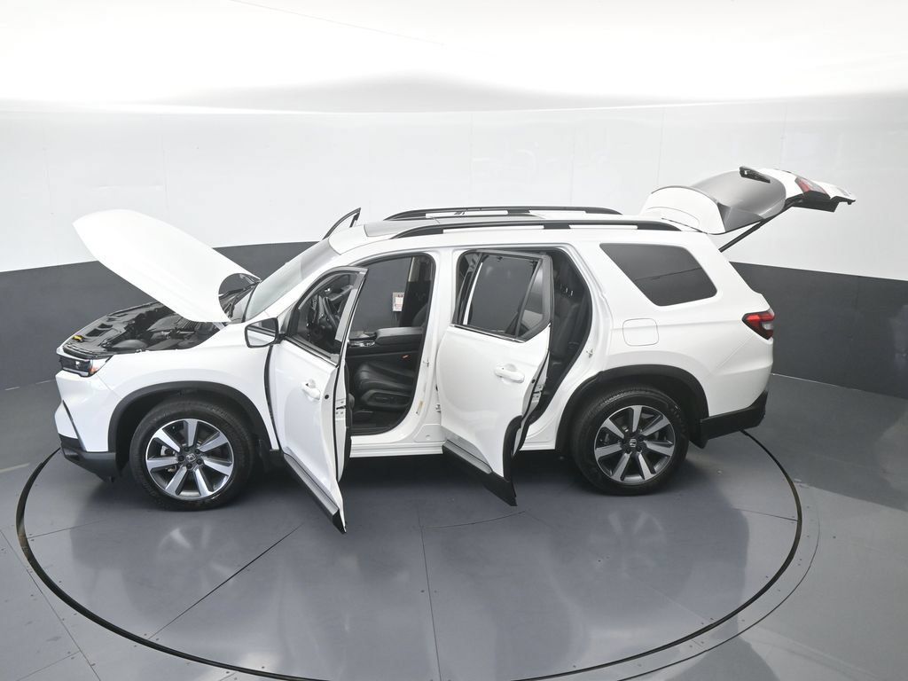 Used 2025 Honda Pilot Touring image 71