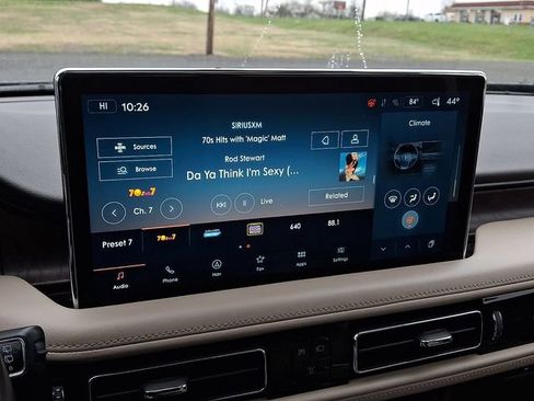 Used 2022 Lincoln Nautilus Reserve image 17