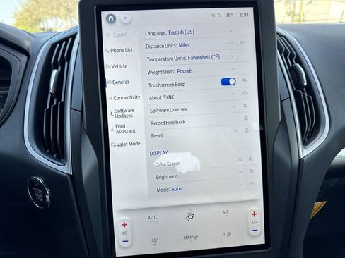 New 2024 Ford Edge SE w/ Black Appearance Package image 24