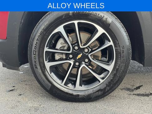 Used 2025 Chevrolet TrailBlazer LT AWD/4WD image 7