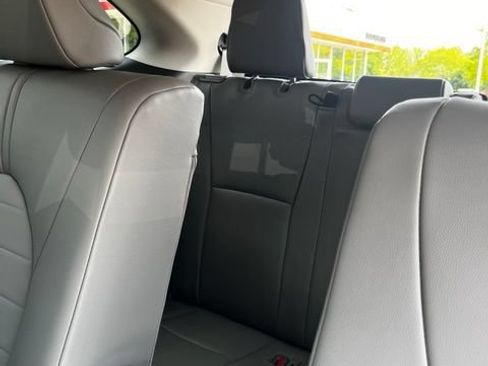 Certified 2024 Toyota Highlander XLE AWD/4WD image 13