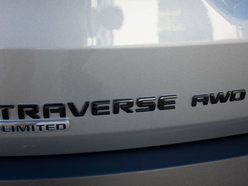 Certified 2024 Chevrolet Traverse RS image 11