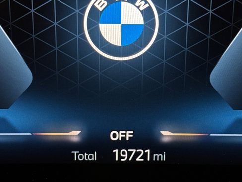 Used 2023 BMW 330i Sedan w/ Parking Assistance Package image 33