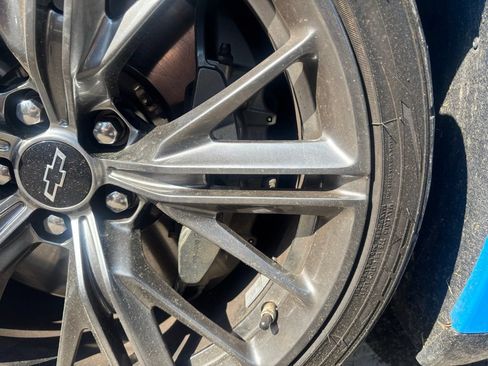 Used 2022 Chevrolet Camaro ZL1 RWD image 27