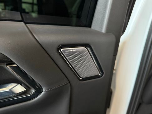 Used 2024 GMC Sierra 2500 AT4X image 44