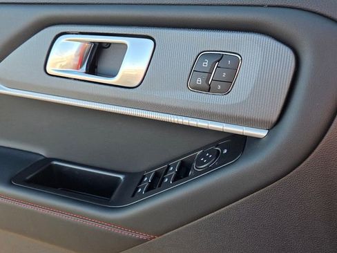 New 2026 Ford Explorer ST-Line w/ ST-Line Street Pack image 29