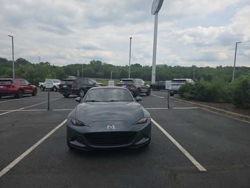 Used 2020 MAZDA MX-5 Miata RF Grand Touring RWD image 2