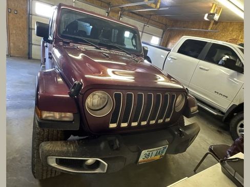 Used 2021 Jeep Wrangler Unlimited Sahara image 1