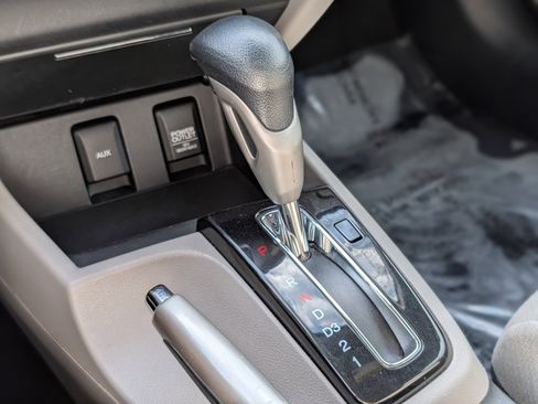 Used 2013 Honda Civic LX image 16