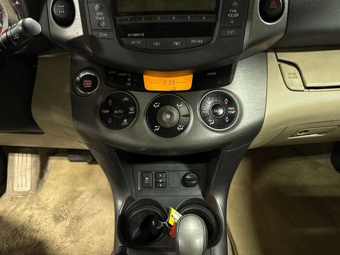 Used 2009 Toyota RAV4 Limited image 20