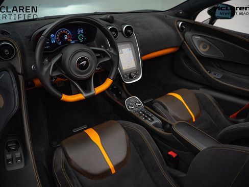 Used 2019 McLaren 570S Base image 21